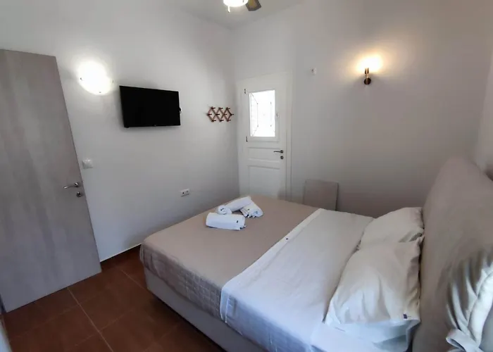 Lighthouse View Syros *