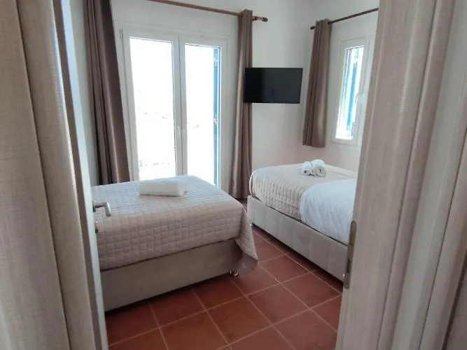 Lighthouse View Syros * Azolimnos