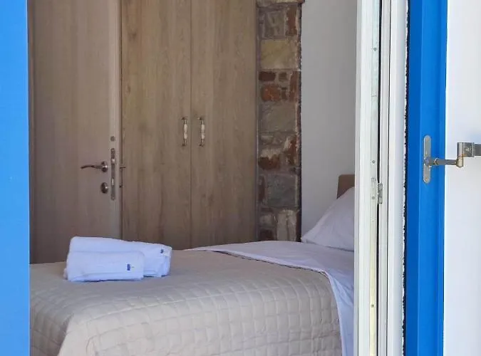 Lighthouse View Syros * Azolimnos